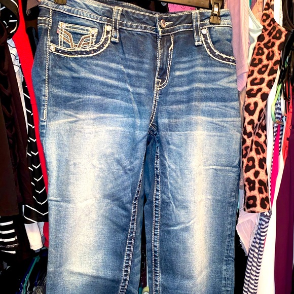 Viggos Jeans - Picture 1 of 8